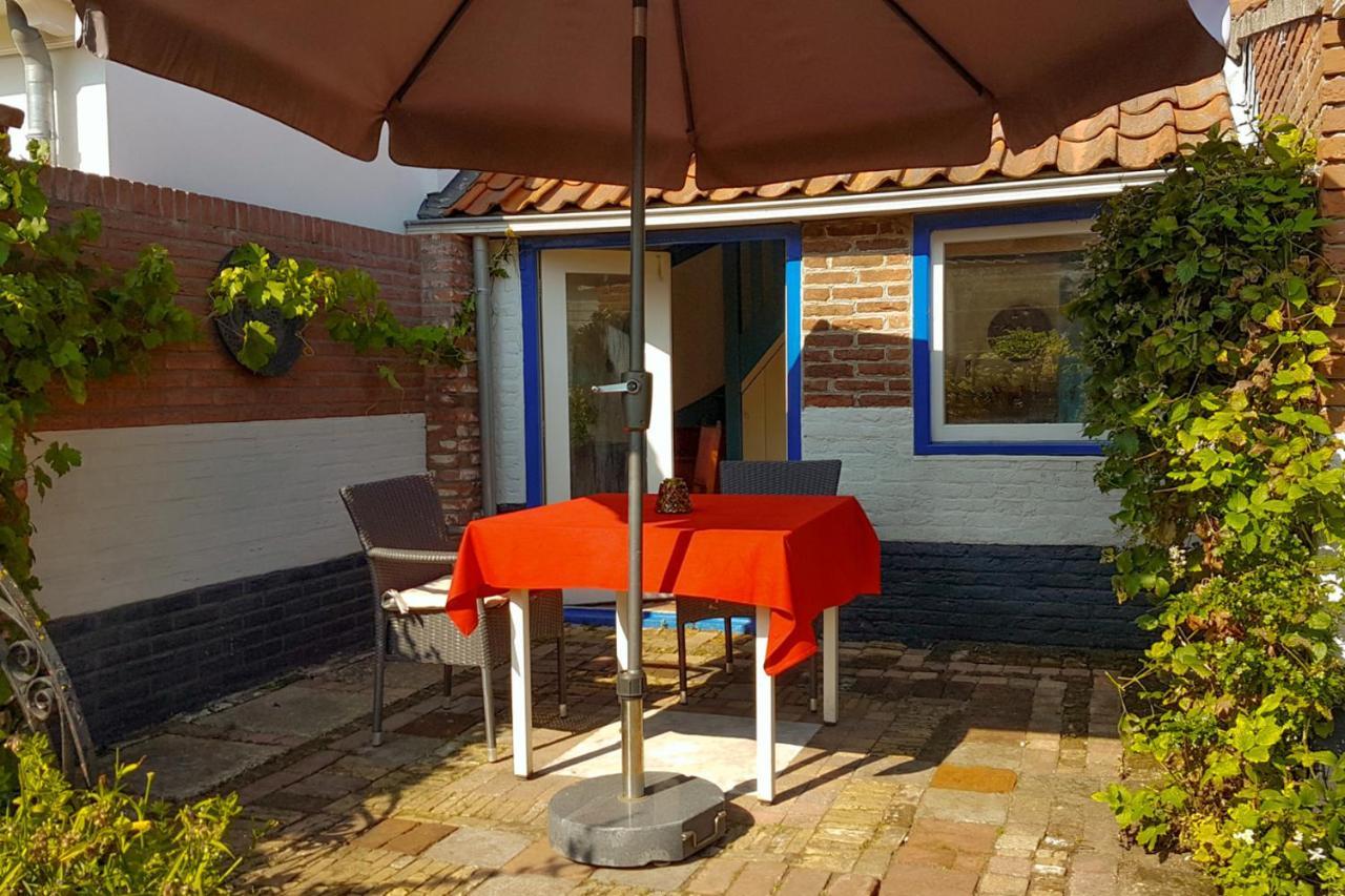 Countryside Bliss: Historic Cottage By The Sea Burgh-Haamstede Buitenkant foto